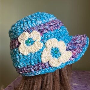 Flower knit newsboy baseball cap medium acrylic yarn new